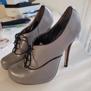 SOLD Bakers Pinup Oxford Style Grey Heels